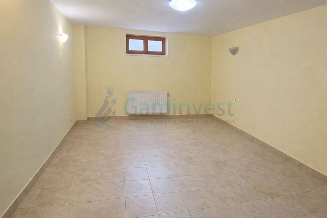 Cladire pentru birouri, cabinete sau spatiu comercial ultracentral, Oradea – fotografia 4 din 20