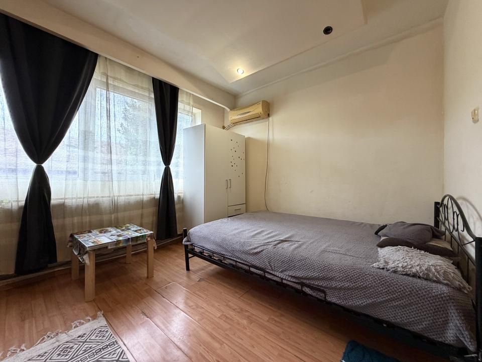Apartament cu o camera, 17 mp utili, etaj 4, mobilat- Buziasului – fotografia 2 din 7