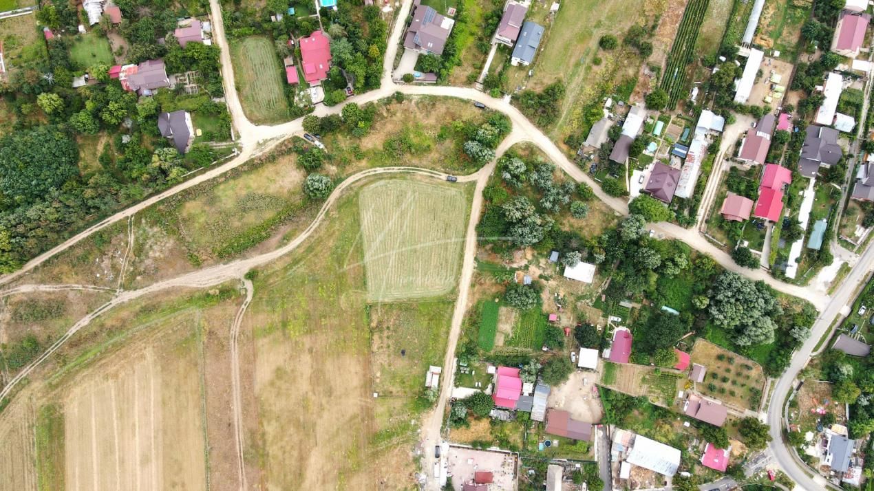 Teren intravilan la Teghes – pozitionare excelenta langa padure – fotografia 7 din 24
