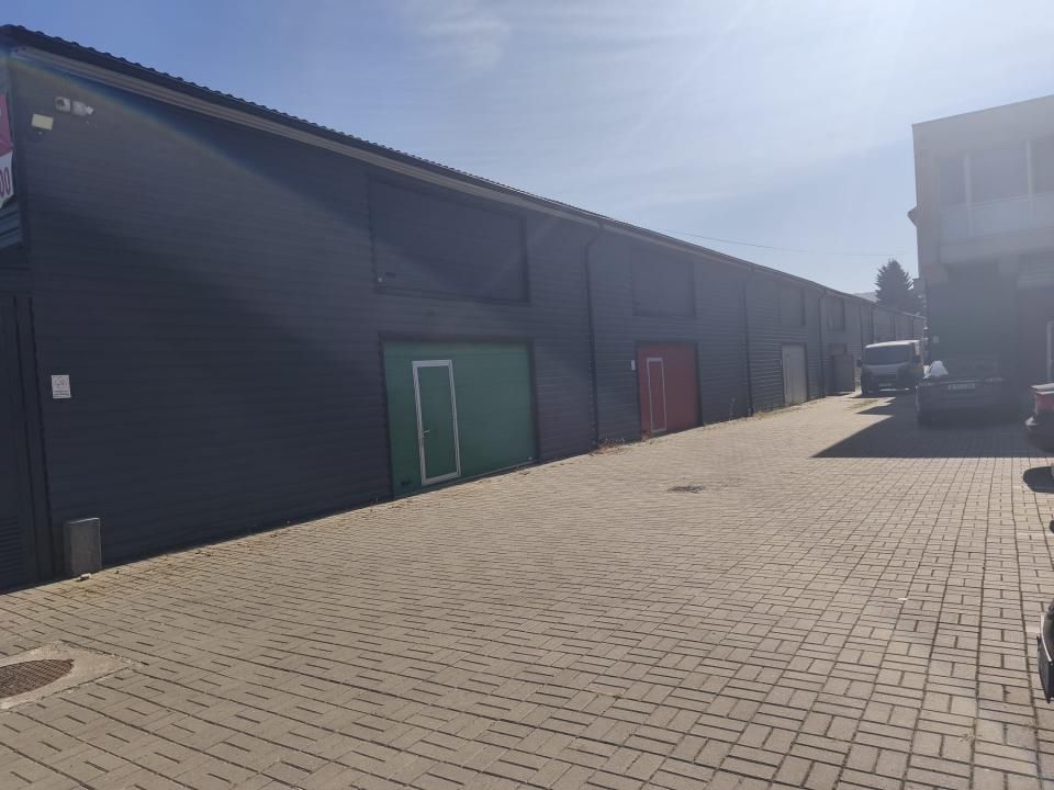 Boxe de  depozitare de inchiriat - Acces auto - spatii flexibile – fotografia 5 din 7