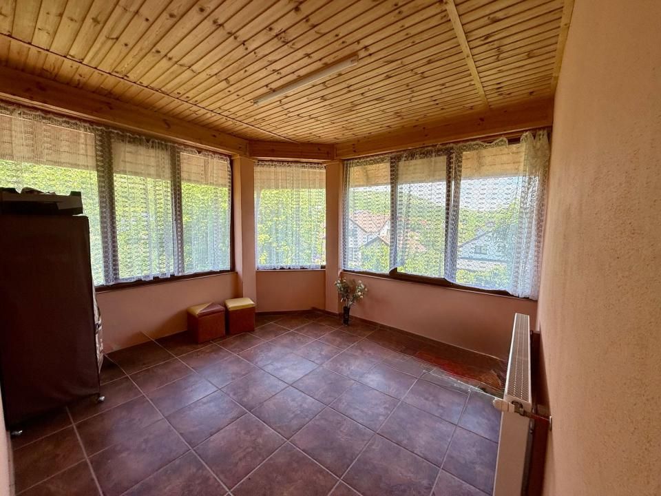 ȘTEFĂNEȘTI | CASĂ PREMIUM | ZONĂ LINIȘTITĂ | FINISAJE DE CALITATE – fotografia 12 din 19