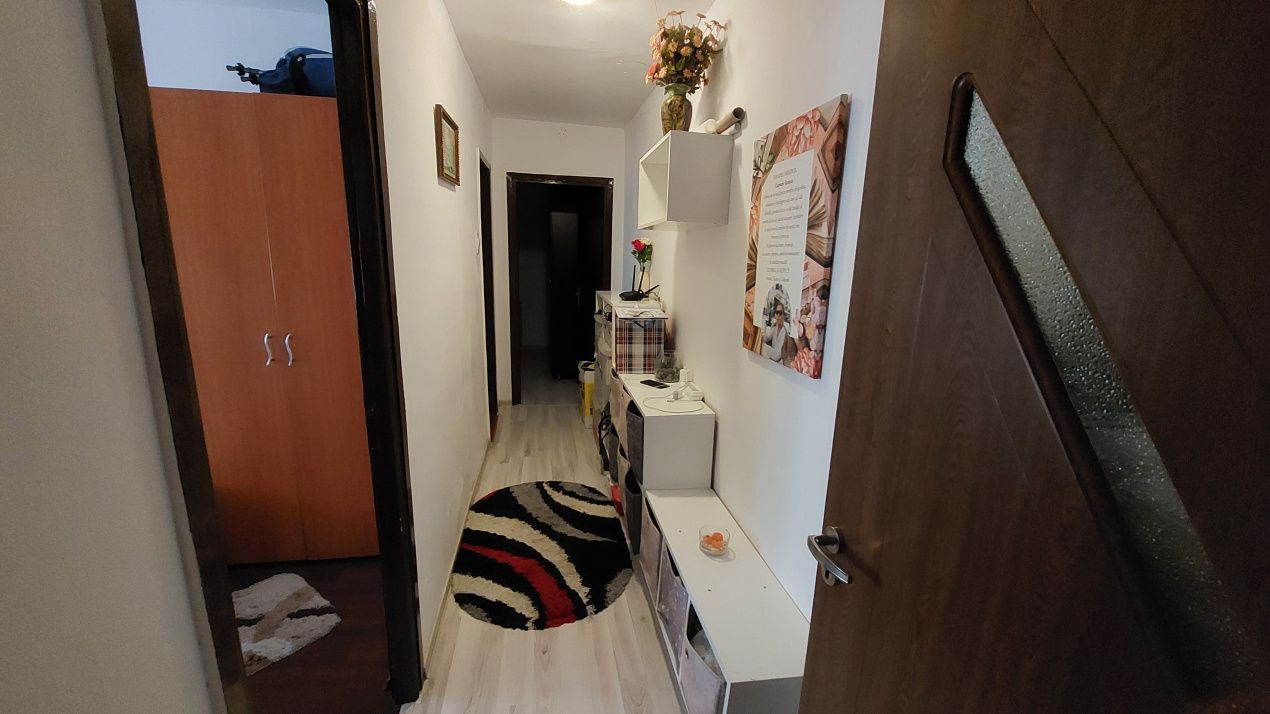 Apartament 3 camere semidecomandat, 68 mp, etajul 3, Valea Rosie, zona Scoala 42 – fotografia 6 din 6