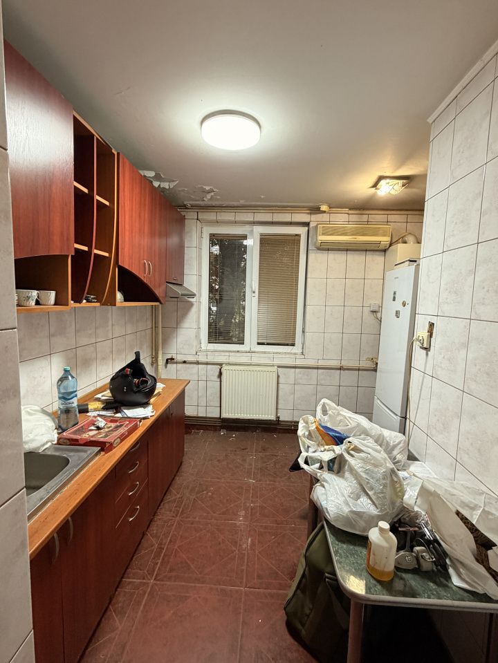 Apartament 3 camere - Zona buna – fotografia 9 din 20