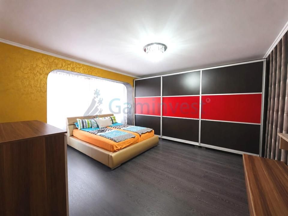 Apartament de vanzare in Oradea, cu 4 camere, 98 mp utili, zona Splaiul Crisanei – fotografia 2 din 9