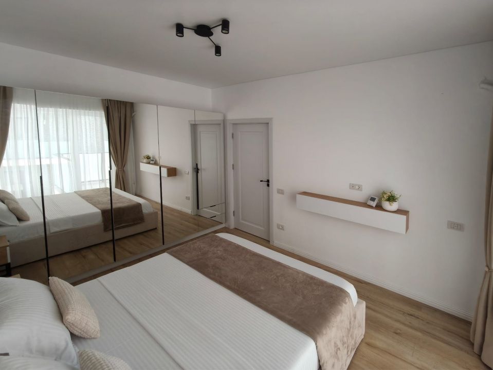 Apartament de închiriat - Zona Mamaia Nord cu 2 camere si vedere la piscina – fotografia 7 din 9