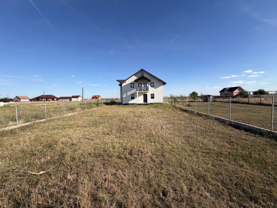 Casa P+1, 152mp utili, 600mp teren, comuna Ghercesti – fotografia 2 din 14