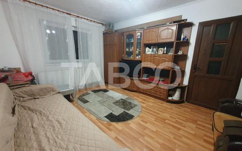 Apartament semidecomandat 2 camere parter 45 mpu Zona Tudor