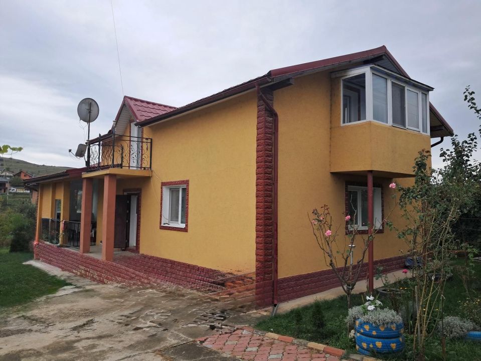 Casă P+M complet mobilată, teren 1000 mp-Campenesti – fotografia 1 din 7