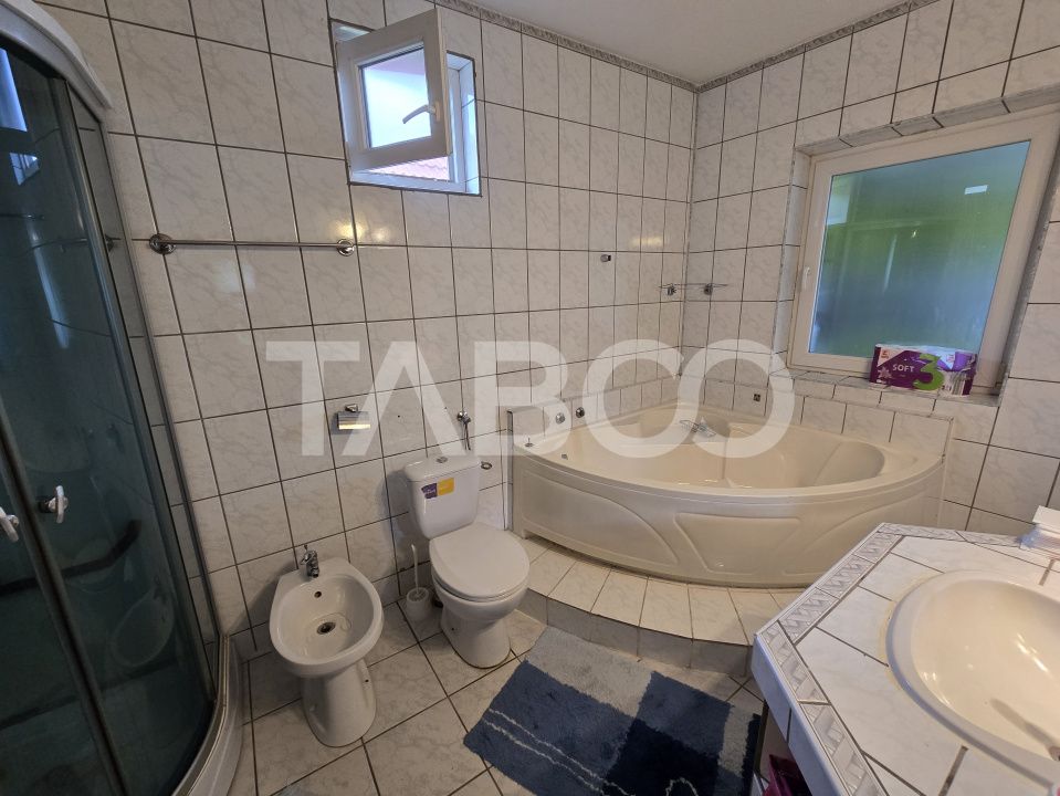 Casa individuala de vanzare 6 camere teren 650 garaj Piata Cluj Sibiu – fotografia 12 din 29