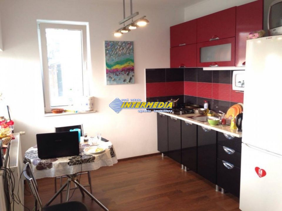 Casa vanzare Alba Iulia zona Centru ideala pentru doua familii finisata complet – fotografia 4 din 23