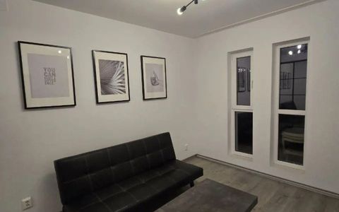 Spatiu birouri de inchiriat, 4 camere, curte proprie, BMW, Floresti!