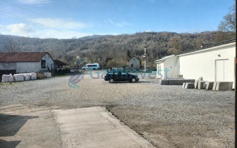 Teren intravilan 2800 mp cu spatiu de depozitare de vanzarea in Bucea, Cluj