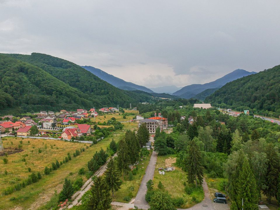 Locatie unica pentu pentru dezvoltari imobiliare – fotografia 3 din 11