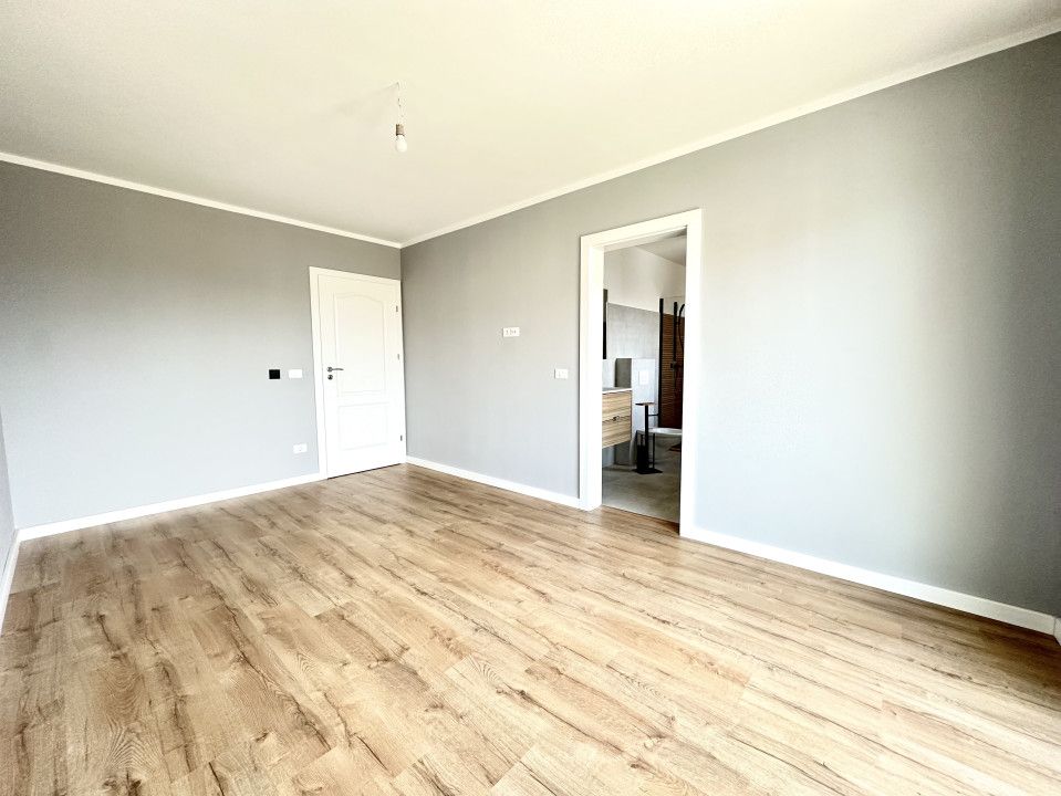 Duplex elegant, 5 camere, 120 mp utili, 309 mp teren - Dumbravita – fotografia 2 din 15