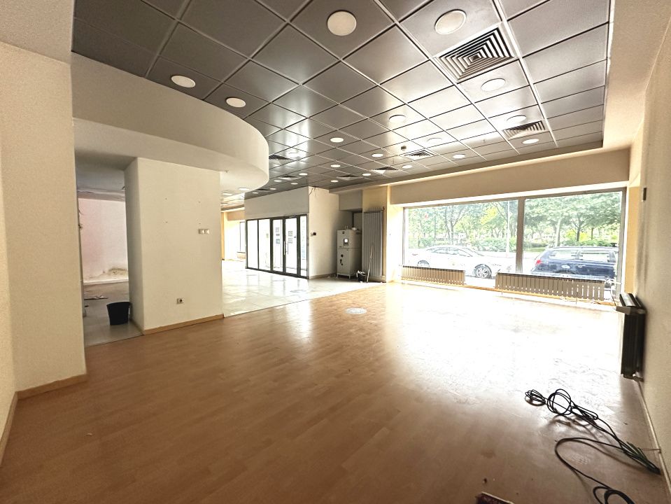 INCHIRIERE Spațiu comercial 173 mp. Vitrina Mare la Bulevard CETATE Alba Iulia – fotografia 9 din 34