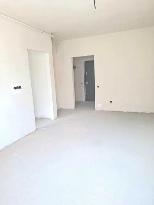 Apartament  semifinisata de vanzare 2 camere 37mp zona Floresti Terra – fotografia 3 din 8