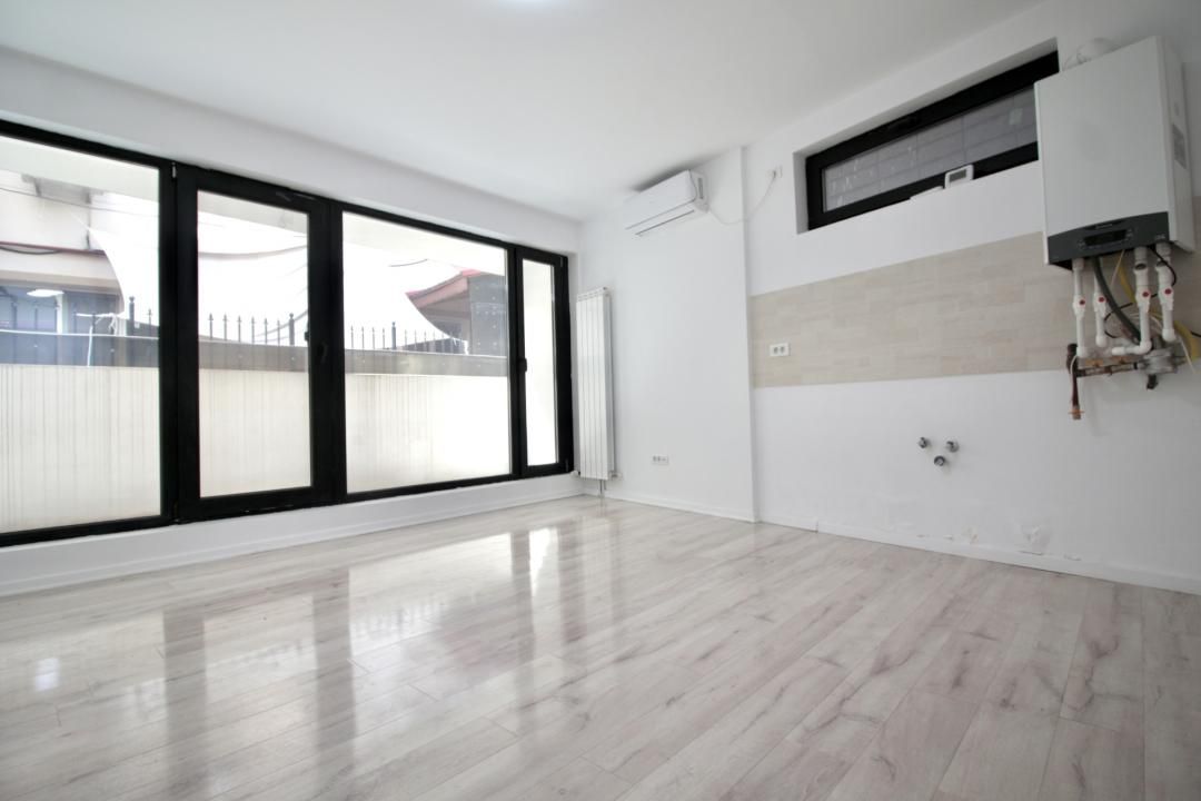 PIATA MUNCII-MIHAI BRAVU, GARSONIERA LA PARTER, BLOC 2020, 0% COMISION! – fotografia 1 din 14