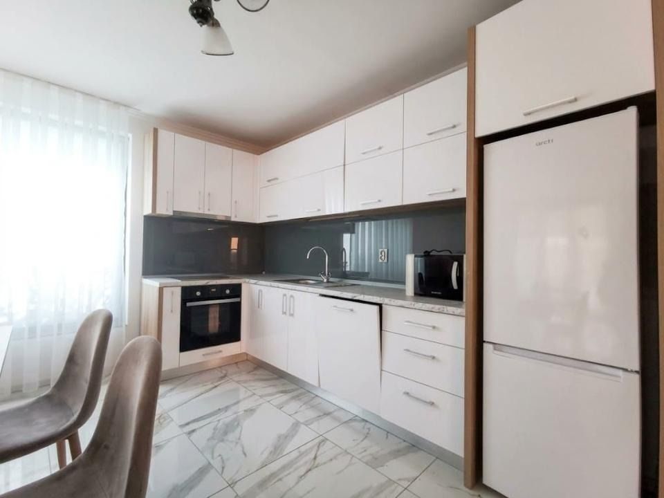 Casa de inchiriat cu 4 camere,curte, Santandrei, zona Mega Image, judetul Bihor – fotografia 4 din 13
