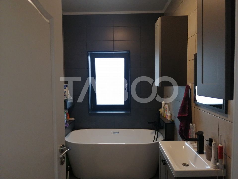 Casa tip duplex 5 camere 120 mpu complet mobilata si utilata Cisnadie – fotografia 12 din 17