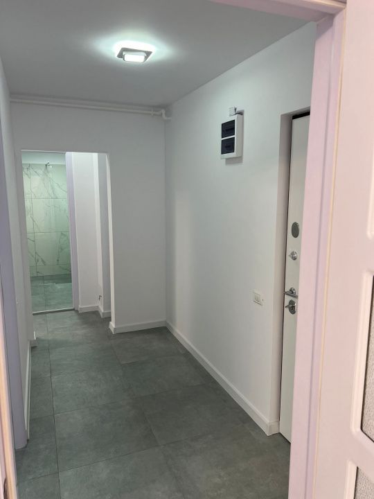Apartament 2 camere | Renovare completă | Centrală proprie | Zona Bârcă – fotografia 9 din 13