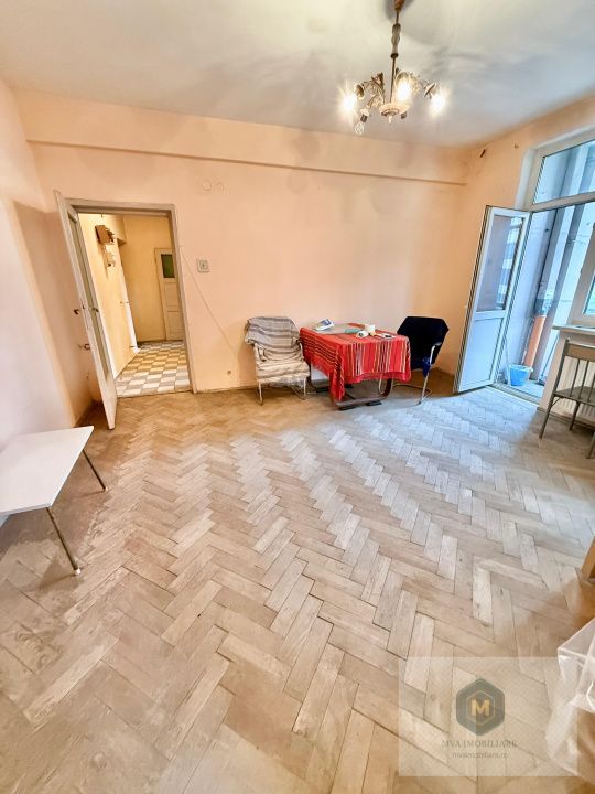 Metrou Lujerului - ap. 3 camere - necesita renovare completa – fotografia 1 din 21