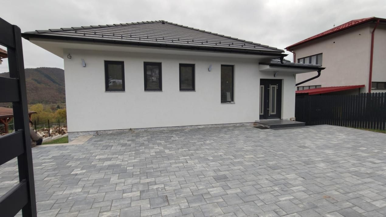 Casa individuala cu priveliste spre munte – fotografia 16 din 25
