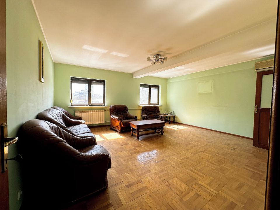 Oportunitate investitie – Casa 8 camere 13 Septembrie - Panduri | 253 mp – fotografia 1 din 23