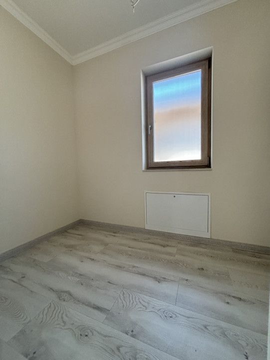 Casa 5 camere, 142mp, 300mp teren, despartita prin GARAJ in Giroc – fotografia 10 din 16