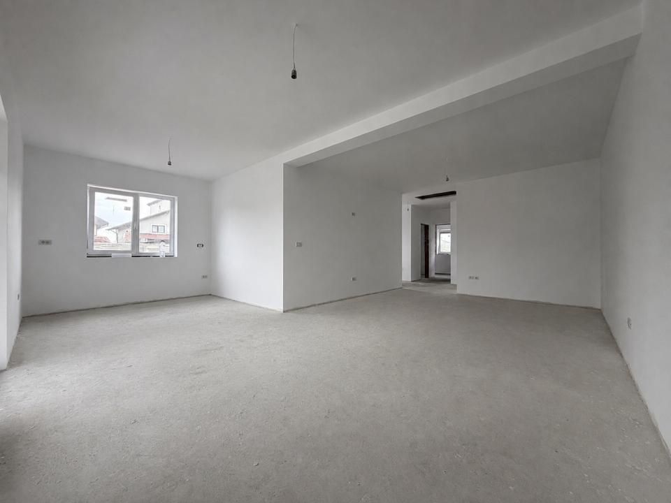 Duplex cu 4 camere, 96 mp utili, 16 mp terasa, 370 mp teren - Sag – fotografia 1 din 17