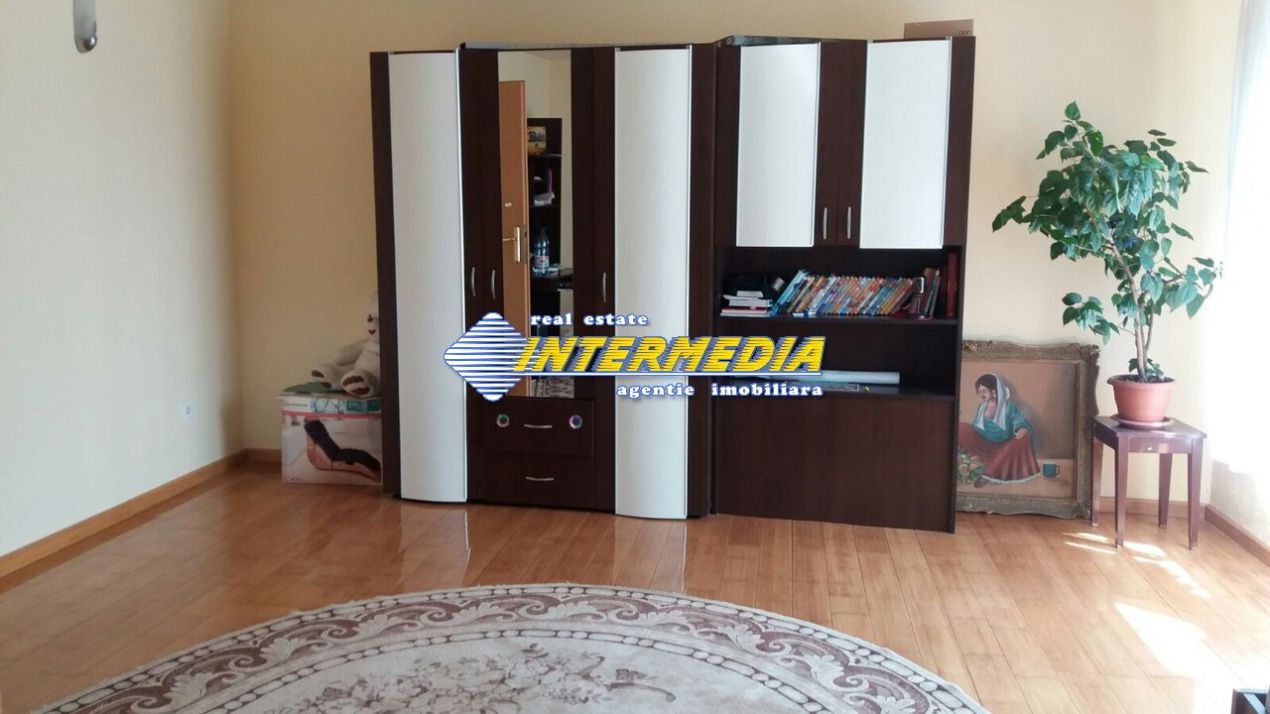 Casa Noua de vanzare in Alba Iulia, zona Centru – fotografia 2 din 9