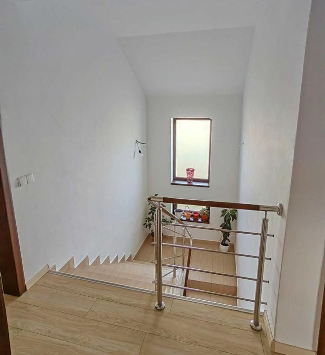Casa individuala 5 camere finalizata mobilata Est Sibiu teren 372mp – fotografia 7 din 12