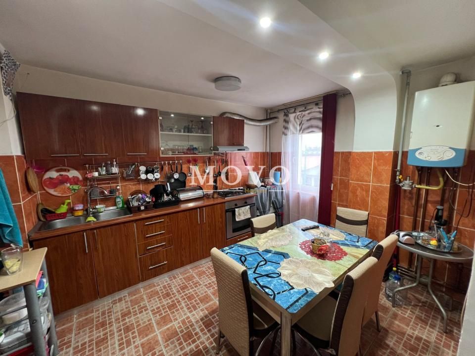 Apartament 3 camere decomandat |2 Bai | Boxa la subsol | Zona Soarelui – fotografia 7 din 12