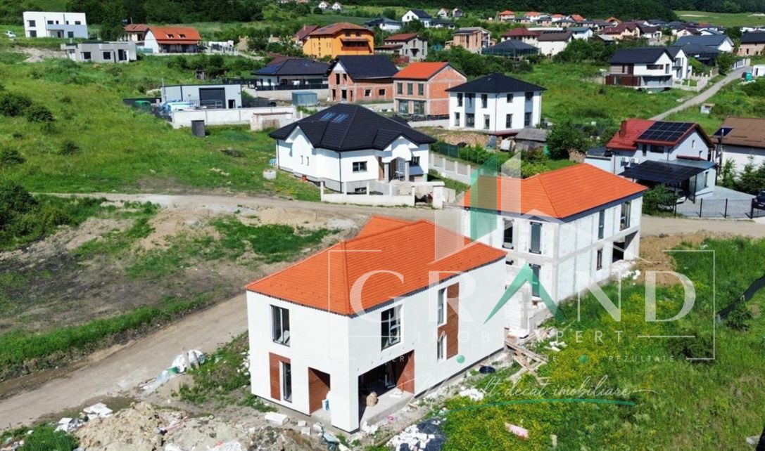 Casa individuala| 113 mp| Garaj| Chinteni – fotografia 1 din 11