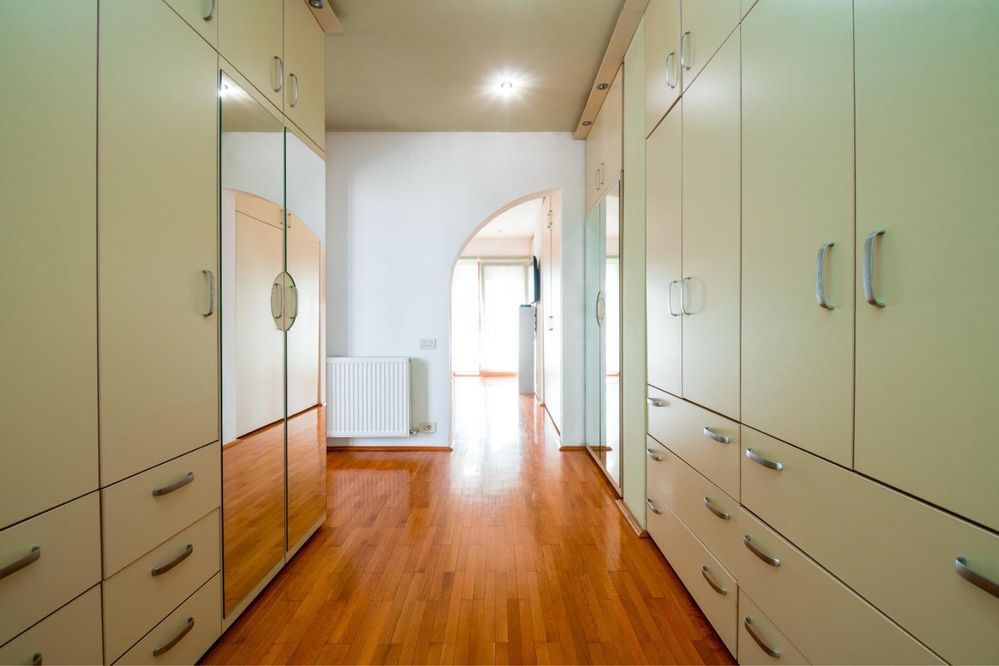 VILĂ EXCLUSIVISTĂ ÎN MĂNĂȘTUR CU GARAJ | 330 MP UTILI S+P+E | 800 MP TEREN – fotografia 7 din 8