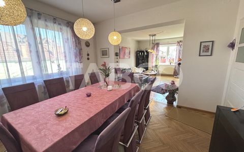 Casa individuala plus apartament 2 fronturi teren 584 mp Turnisor