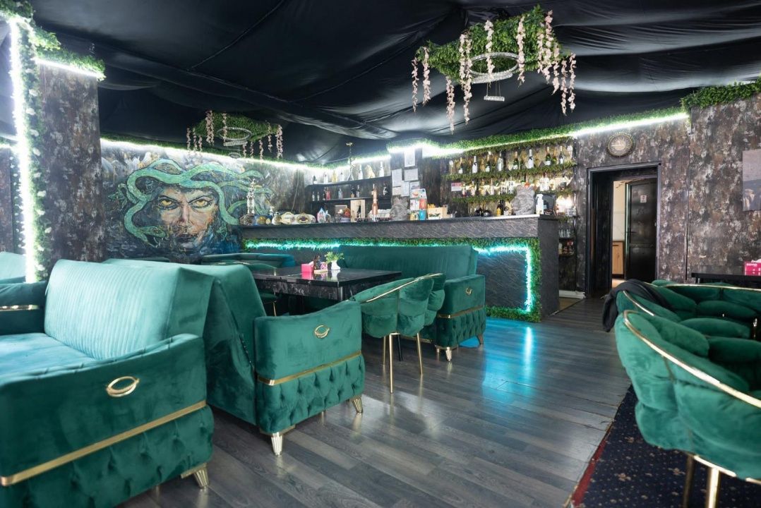 Afacere la cheie de vânzare- Zona centrală, Cafenea | Sisha – fotografia 1 din 7