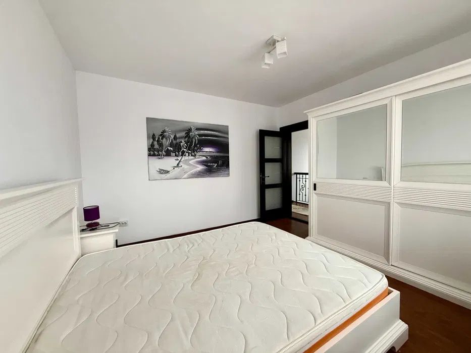 Duplex de Vanzare, 5 camere, 113 mp, teren 250, 2 garaj, zona Terra! – fotografia 4 din 8