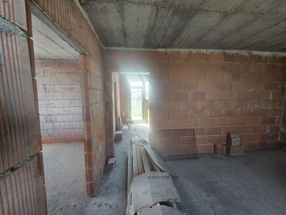 Voluntari-Catedrala, vila 7 camere P+1+M, teren 347mp – fotografia 16 din 25