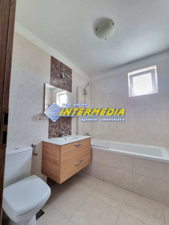 APARTAMENT 3 CAMERE I BLOC NOU I CETATE I CURTE PROPRIE I PARCARE I – fotografia 1 din 14