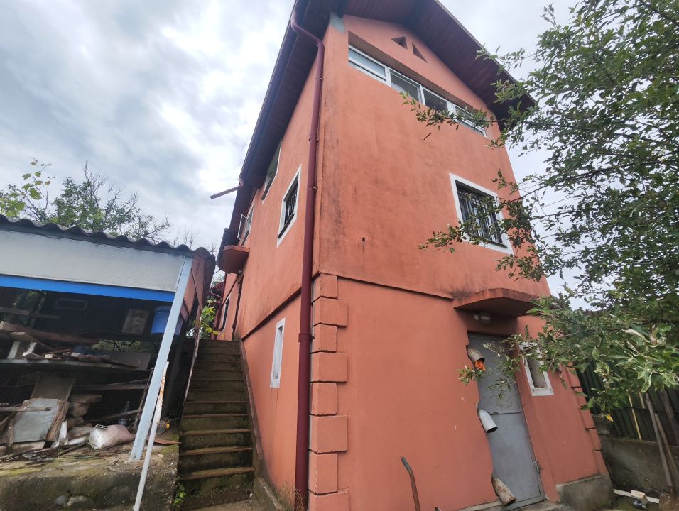 Casa 3 camere, teren 1309 mp, Loc. Pielesti. – fotografia 1 din 8