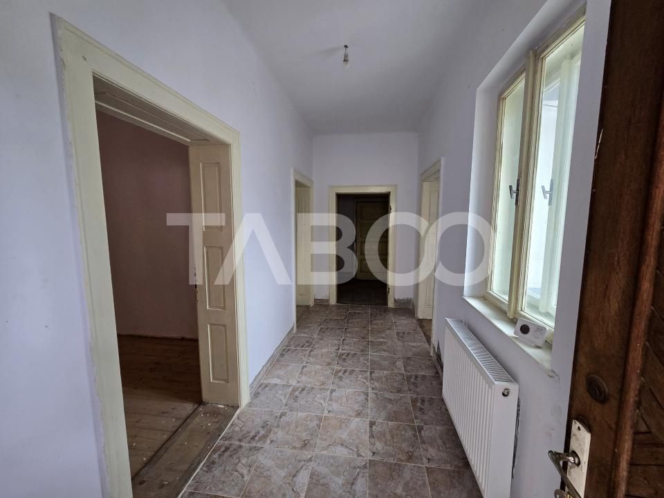 Casa de vanzare cu teren 412 mp pivnita garaj in Terezian Sibiu – fotografia 19 din 34
