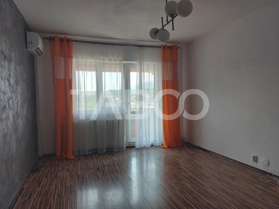 Apartament spatios 49 mp 2 camere decomandate 2 balcone Cisnadie – fotografia 8 din 15
