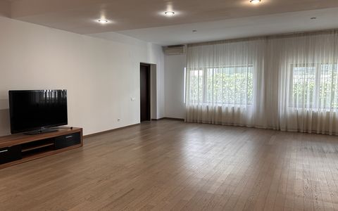 Duplex 4 Cam | 196 MP + Terasa + Parcare