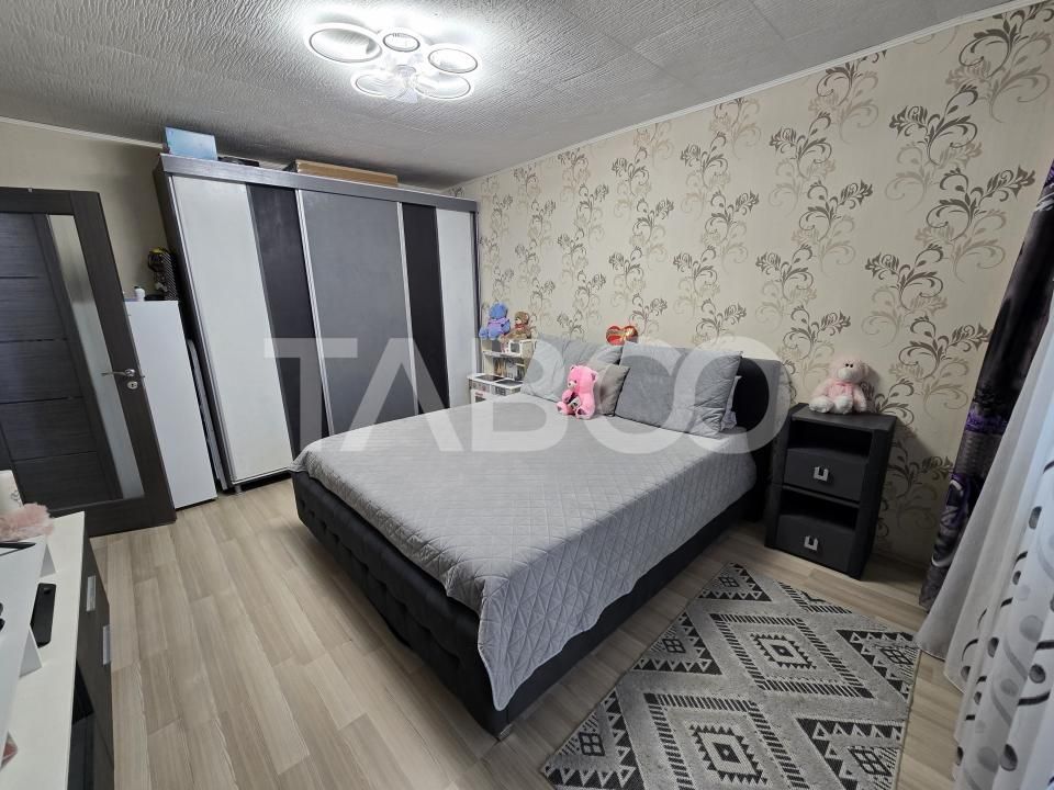 Apartament 3 camere mobilat 2 bai balcon pivnita Mihai Viteazul Sibiu – fotografia 11 din 18