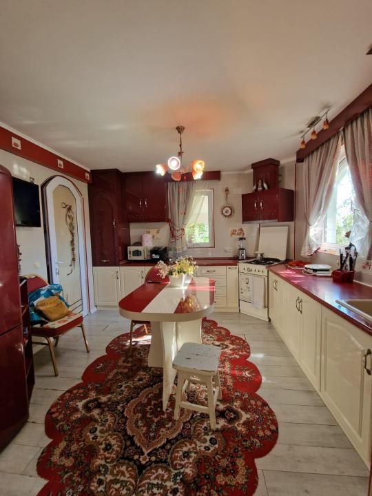 Casă de vânzare  225 mp ,Mărginenii de Sus , DB – fotografia 8 din 20