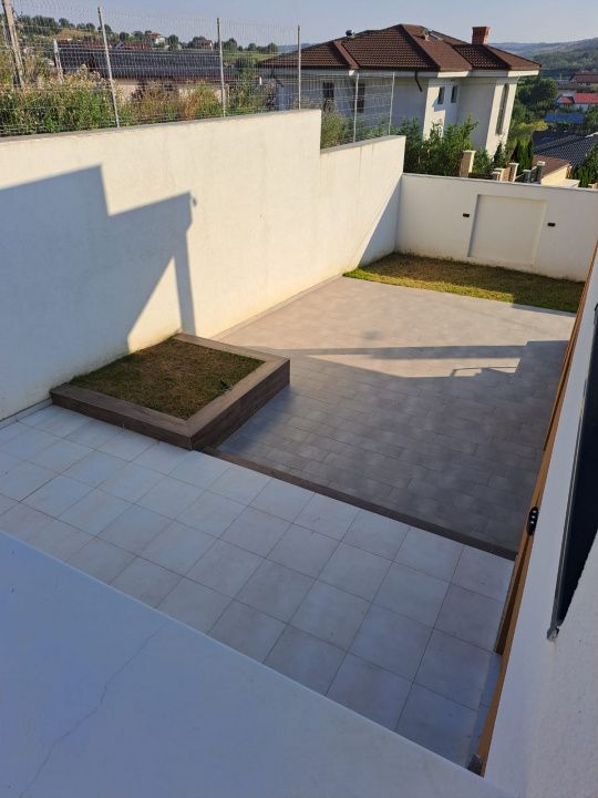 Casă elegantă de vânzare în Sorogari, Iași – 240 mp utili, 600 mp teren, mobilat – fotografia 16 din 21