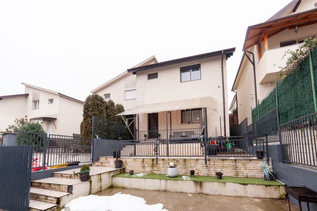 Casa tip duplex - Cartier Trivale - mobilată și utilată parțial – fotografia 17 din 17