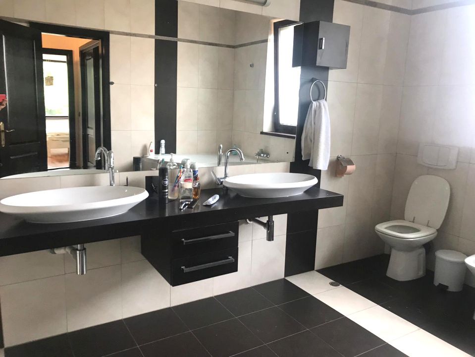 Casa D+P+E de inchiriat in Alba Iulia zona CETATE 350 mp si Teren 600 mp – fotografia 27 din 38