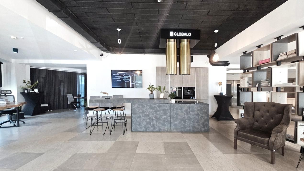 Comercial Premium | Showroom | Ultracentral | Corneliu Coposu – fotografia 8 din 25