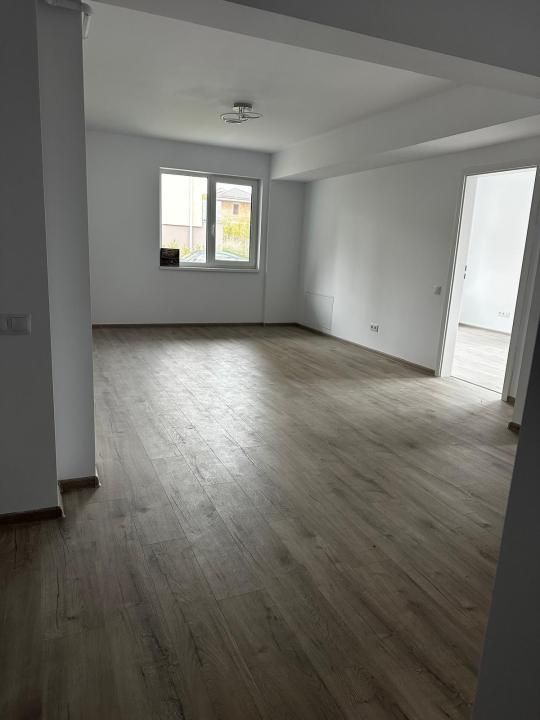 Apartament 3 camere,74mp2,zona Teilor – fotografia 2 din 11